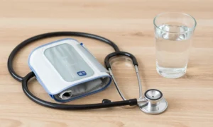 Minh họa: Áp cao là gì khi chỉ số huyết tâm thu đạt mức 140 mmhg trở lên