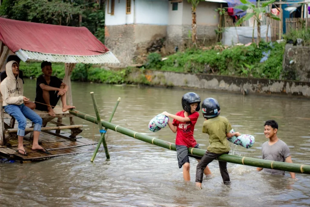 Nguyên nhân gây ra lũ lụt