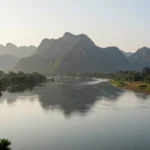 Minh họa: An Giang mùa nào đẹp nhất trong năm: Mùa khô ngắm núi hay mùa nước nổi khám phá sông nước?