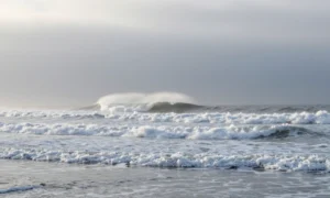 Minh họa: Bom bão bomb cyclone là hiện tượng gì: nhiệt độ bất thường gây sức ép khí quyển