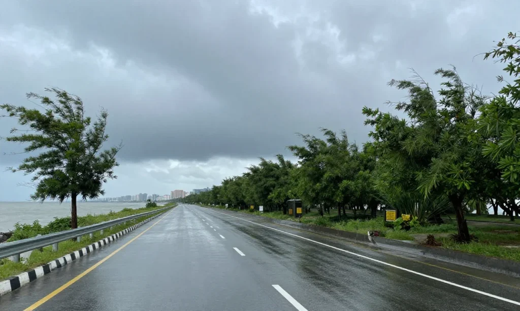 Minh họa: Hải phòng có hay bị bão không? ngập lụt đô thị và sạt lở đất là rủi ro thực tế