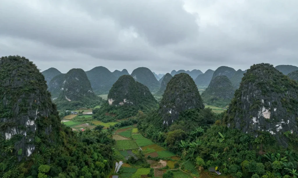 Minh họa: Lượng mưa trung bình năm ở Cao Bằng dao động 1500 đến 2000mm, phân bố không đều theo mùa