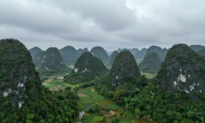 Minh họa: Lượng mưa trung bình năm ở Cao Bằng dao động 1500 đến 2000mm, phân bố không đều theo mùa