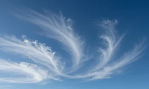 Minh họa: Mây ti cirrus ở độ cao bao nhiêu? đáp án nằm trong khoảng 6.000–12.000m