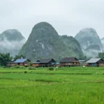 Minh họa: Mùa mưa miền Trung bắt đầu từ tháng mấy và thường kết thúc vào tháng 12 hoặc tháng 2 năm sau