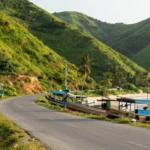 Minh họa: Tháng 4 nên đi du lịch ở đâu Việt Nam: Gợi ý điểm đến 3 miền đẹp nhất