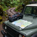 Minh họa: Việt dã đường mòn mùa mưa trơn trượt: kỹ năng lái xe an toàn và chuẩn bị trekking